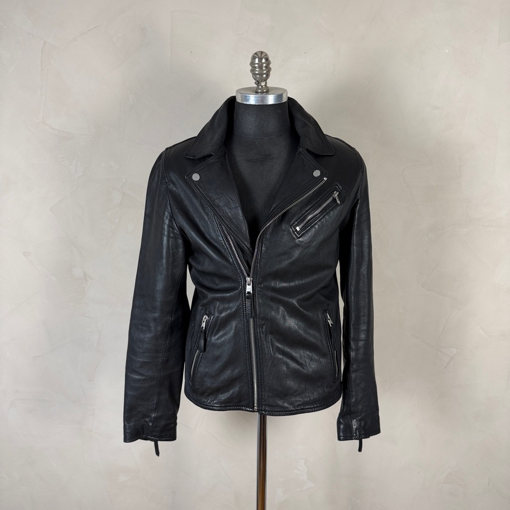Stradivarius Black Leather Motorcycle  Biker Jacket Very Soft Genuine Leather M